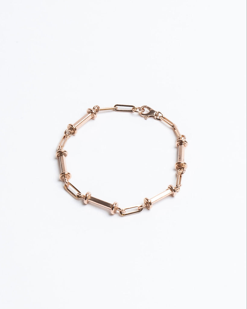 Genevieve Lau jewelry.  Gold chain bracelet with bars and paperclip links.  Gold bracelet.